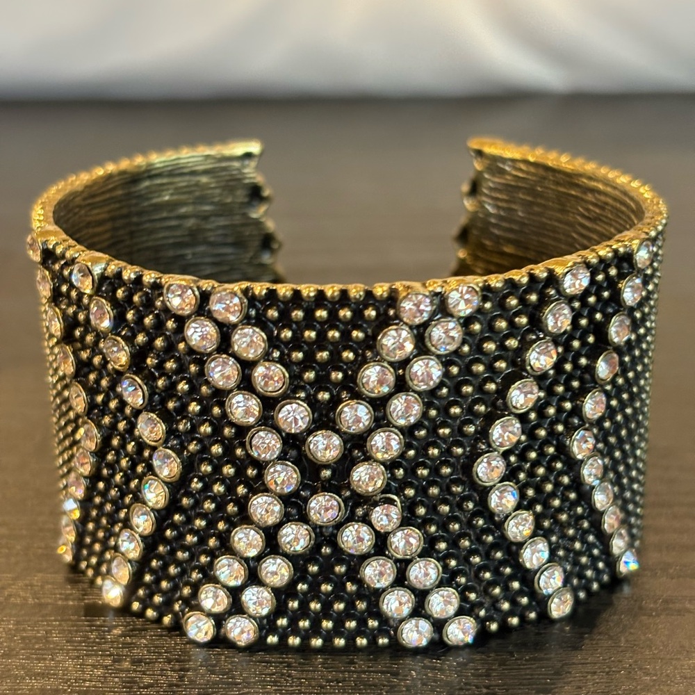 Elegant Black and Silver Crystal Bracelet